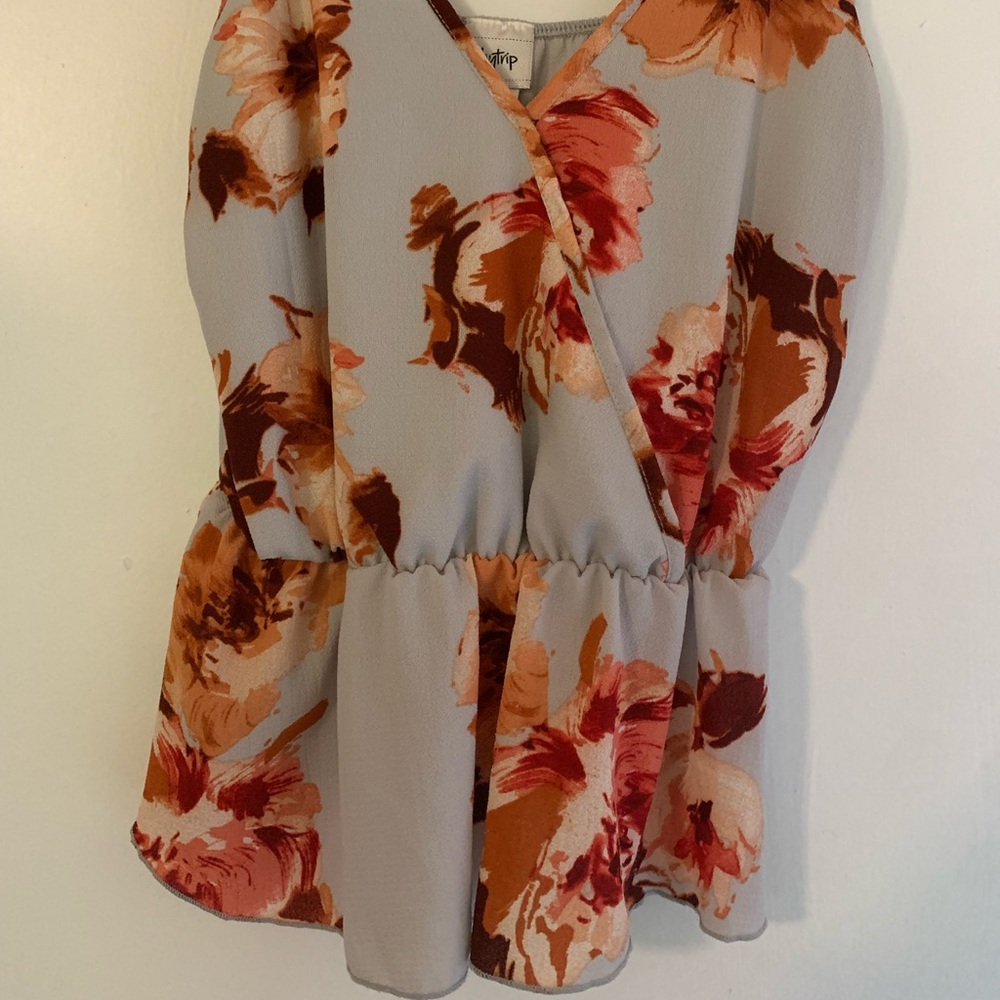 Adjustable Spaghetti Strap Floral Blouse Size L